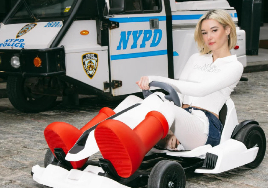�������� MSCHF ���´���������Big Red Boots��
